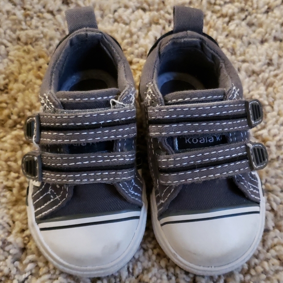 Koala Kids - gray & white tennis shoes - Picture 2 of 4